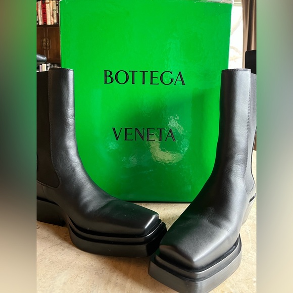NEW BOTTEGA VENETA BOOTS CHELSEA BLACK LEATHER SZ- 38. 100% Authentic - Picture 2 of 11
